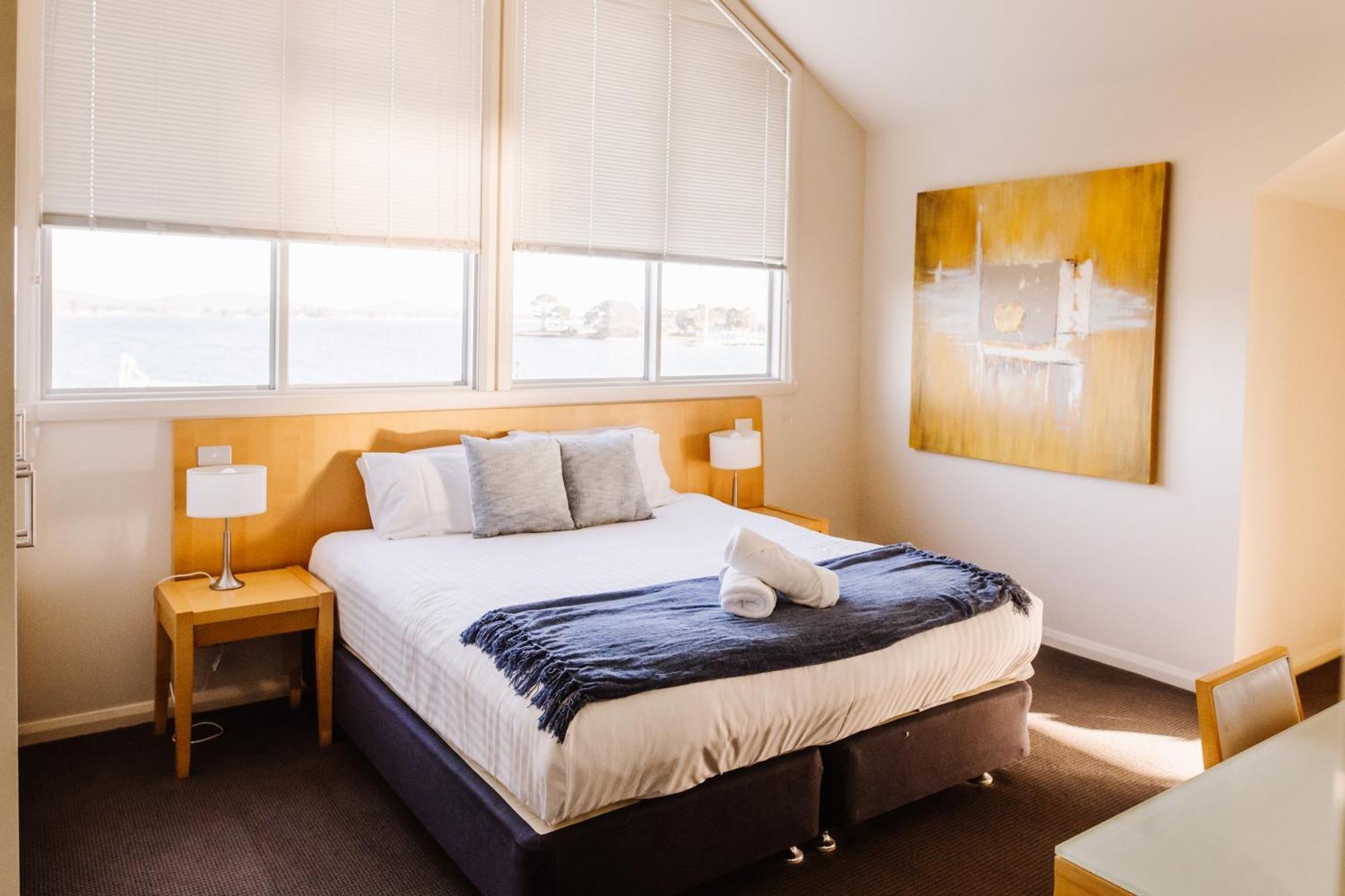 York Cove Hotel George Town Buitenkant foto