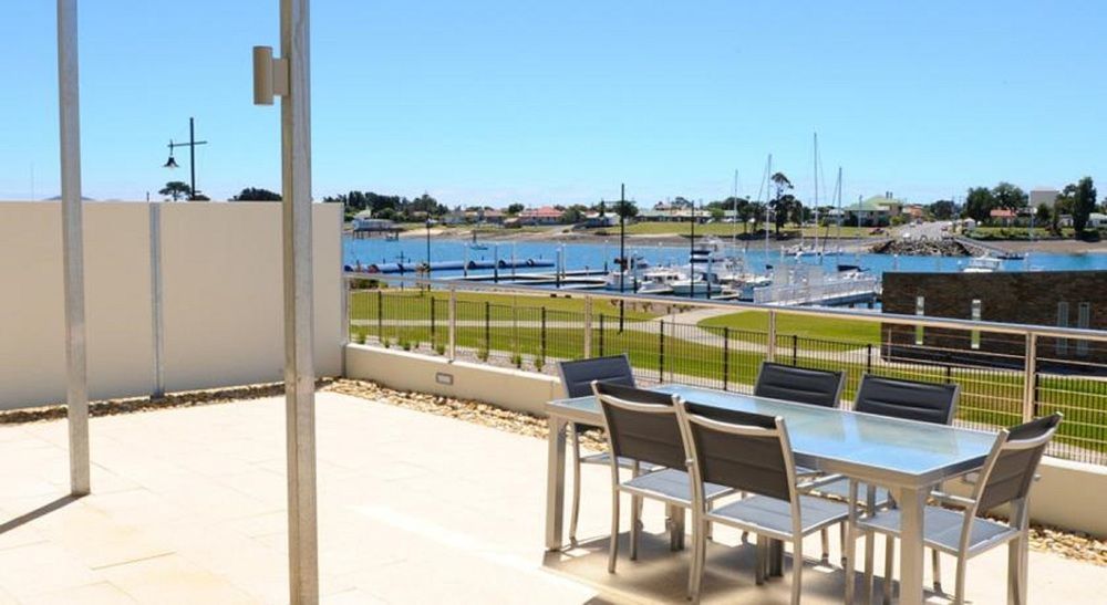 York Cove Hotel George Town Buitenkant foto