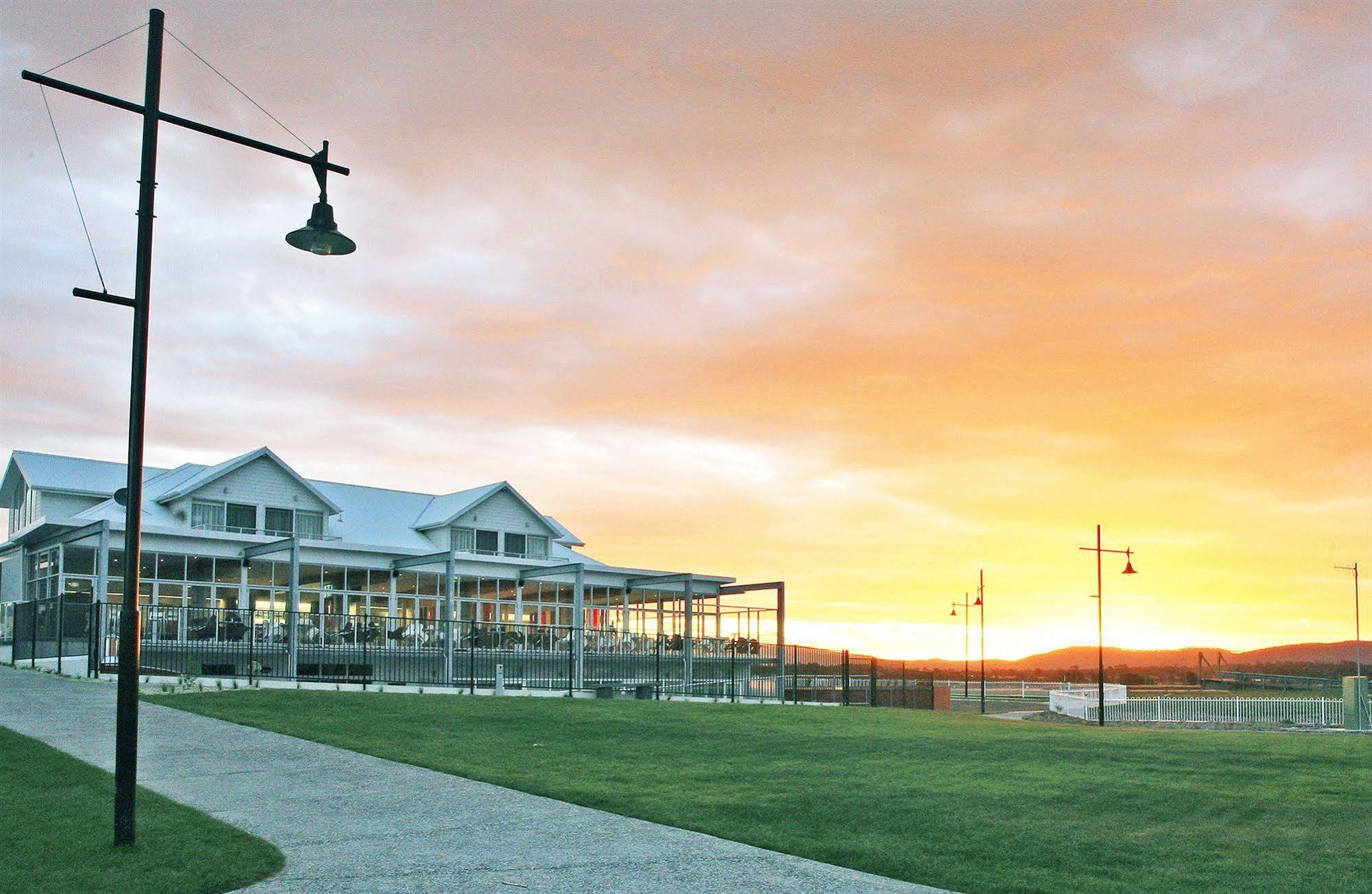 York Cove Hotel George Town Buitenkant foto