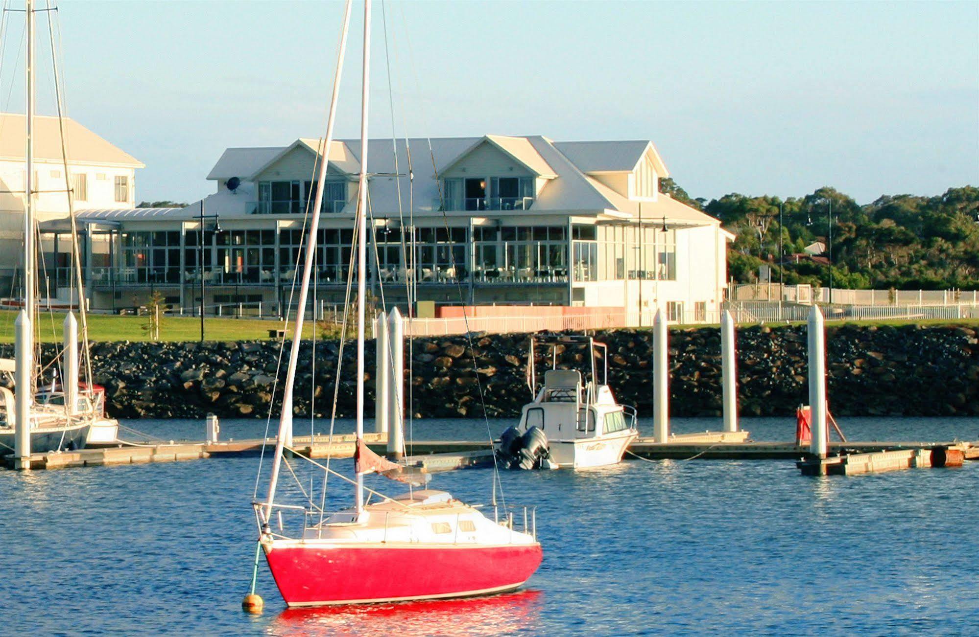 York Cove Hotel George Town Buitenkant foto