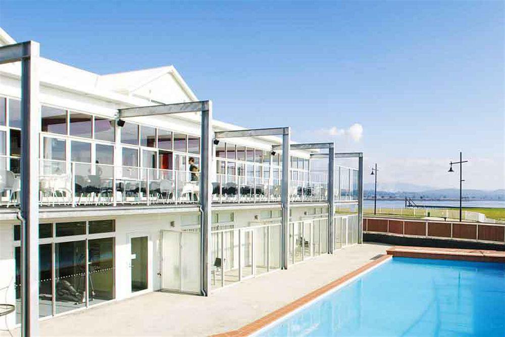 York Cove Hotel George Town Buitenkant foto